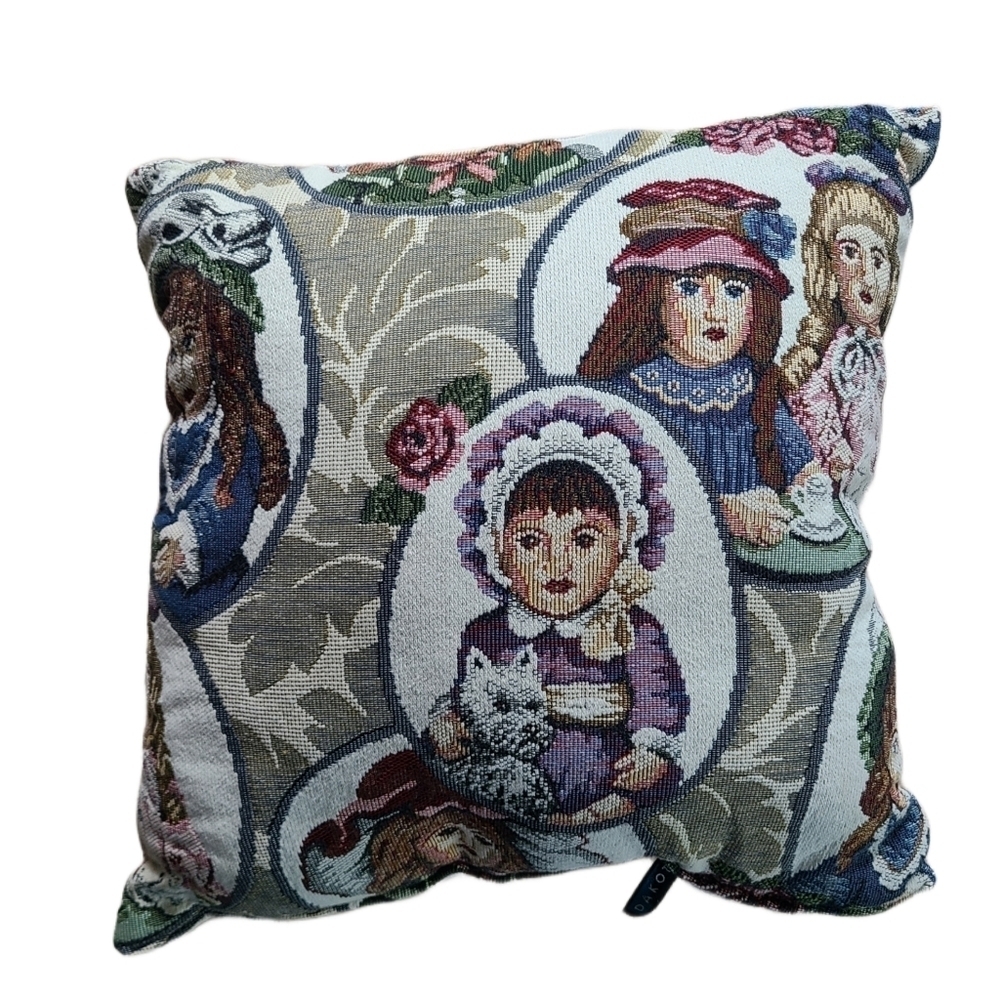 Dakota Victorian Theme Pillow